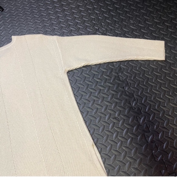 Eileen Fisher Merino Wool Sweater Cream Ivory size Medium - Picture 8 of 9